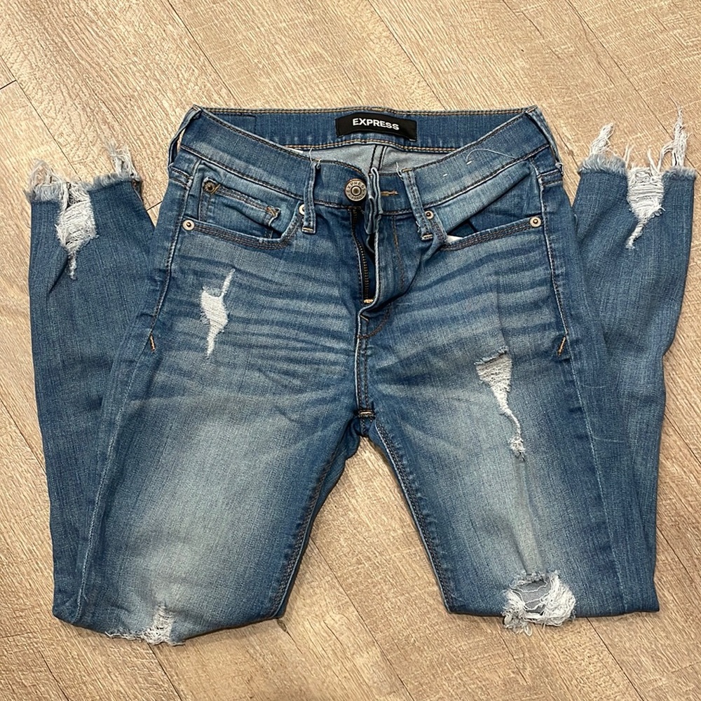 Express light ripped jeans Size 0, Stretchy, ankle length
